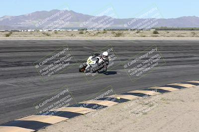 media/Jan-16-2026-CVMA Friday Practice (Fri) [[6f2bf47531]]/5-Racer 4-Trackday1/Session 2 (Bowl)/